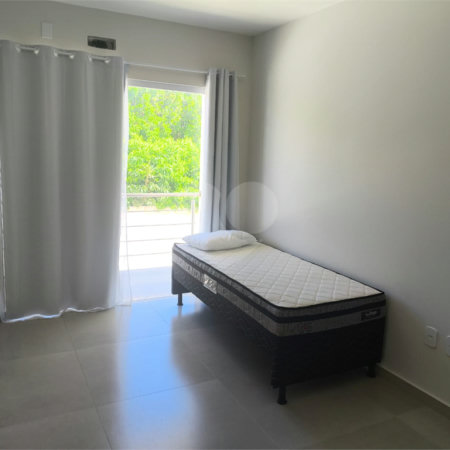 Duplex à venda com 3 quartos, sendo 1 suíte, em Taperapuan, Porto Seguro, BA