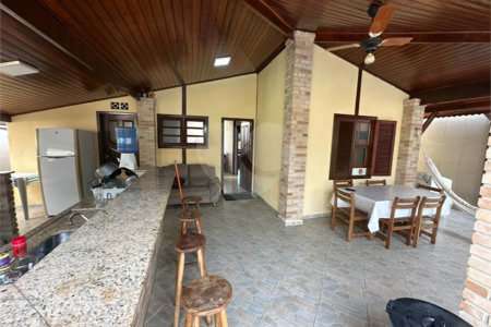 Casa à venda com 3 quartos, sendo 1 suíte,  no condomínio Morada da Praia, Bertioga - SP