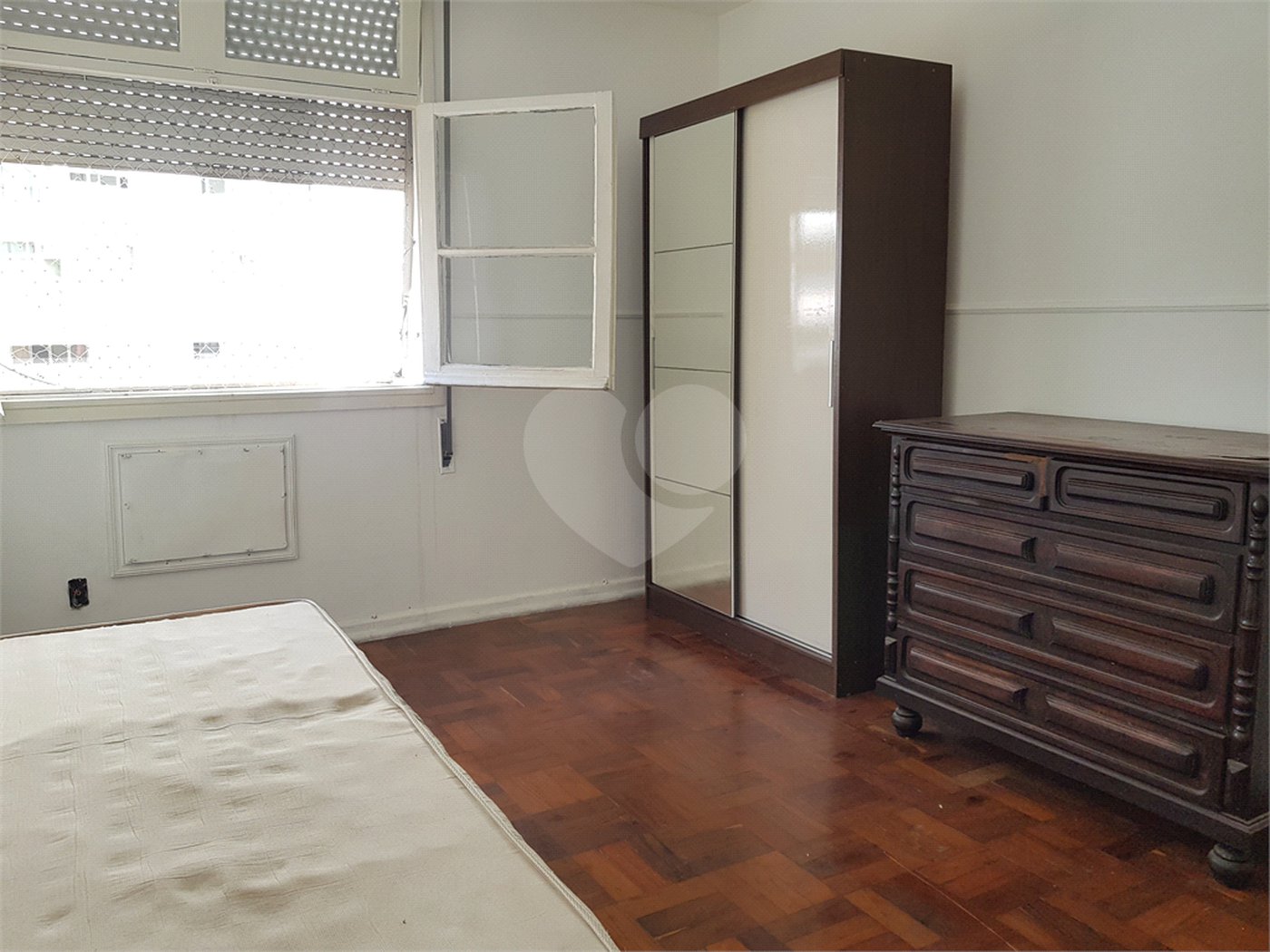 Apartamento à venda com 3 quartos, sendo 1 suíte,  em Copacabana, Rio de Janeiro, RJ