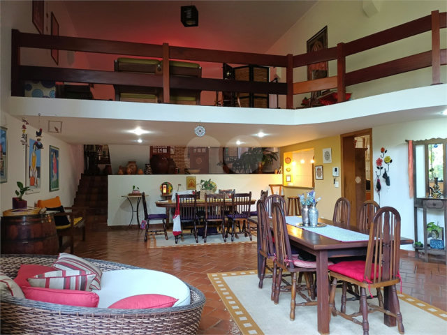 Casa à venda com 2 suítes em Horto Florestal, São Paulo, SP