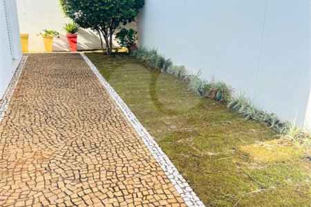 Casa à Venda de 4 dormitórios suítes em São Carlos, no Condomínio Damha I