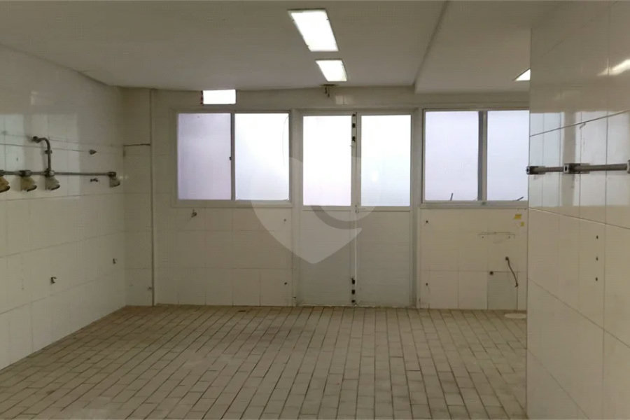 Prédio Comercial à Venda na Mooca – 394 m² de Área Construída