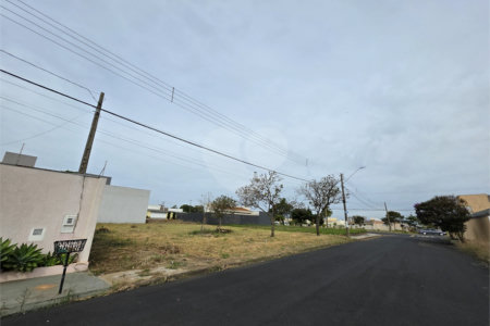 Terreno 12 X25, 300m² Jardim Decresci.