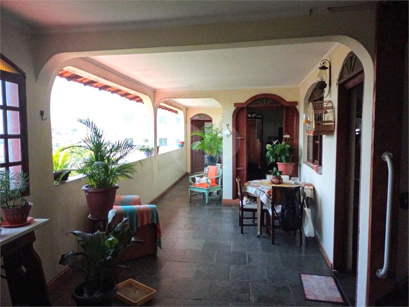 Casa à venda com 5 quartos, sendo 3 suítes,  em Parque Arariba, São Paulo, SP