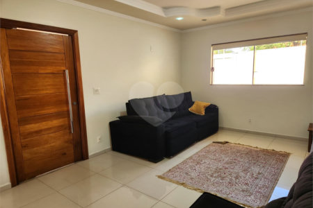 Casa à venda ou para alugar com 3 quartos, sendo 1 suíte, em Jardim Primavera, Araraquara, SP