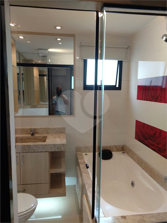 Apartamento para alugar com 2 quartos, sendo 1 suíte, em Vila Olímpia, São Paulo, SP