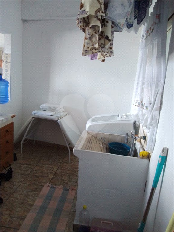Sobrado à venda com 6 quartos em Horto, São Paulo, SP