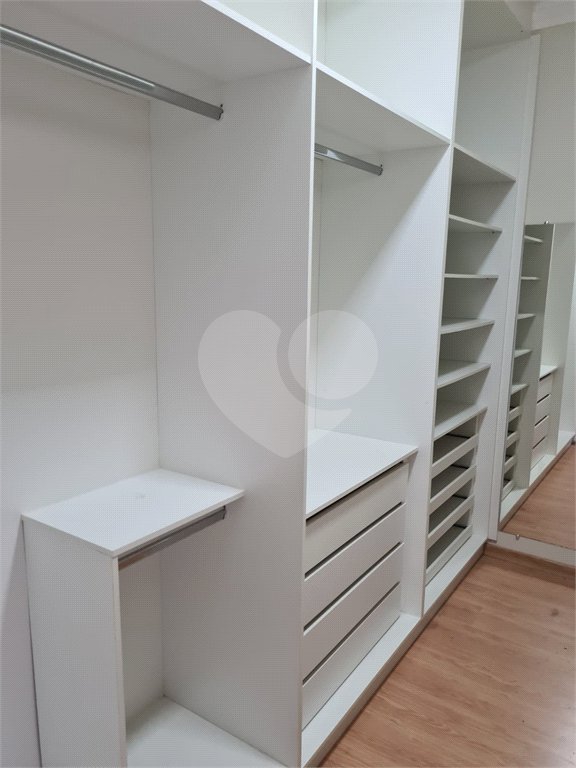 Casa à venda com 3 suítes no condomínio Reserva da Mata, Vinhedo - SP