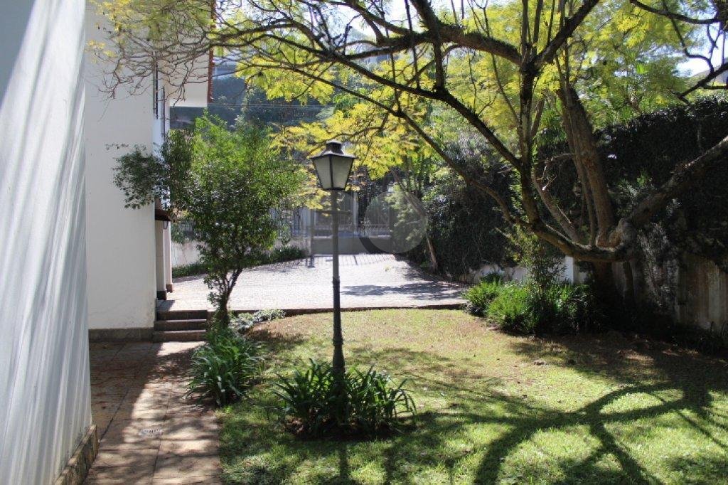 Casa Térrea à venda ou para alugar com 6 suítes em Vila Tramontano, São Paulo, SP