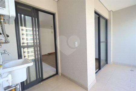 Apartamento à venda com 3 quartos, sendo 1 suíte, em Vila Anastácio, São Paulo, SP