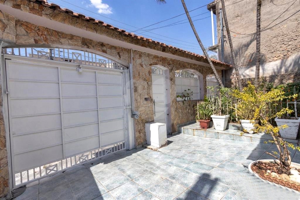 Sobrado à venda com 3 quartos, sendo 1 suíte, em Vila Nova Cachoeirinha, São Paulo, SP