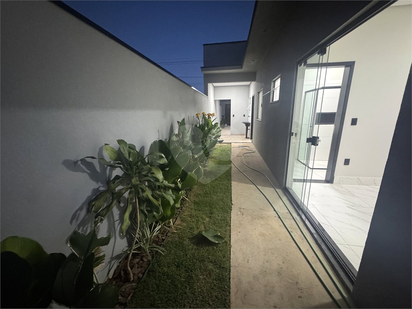 Casa à venda com 2 quartos, sendo 1 suíte, em Residencial Barnabé, Salto, SP