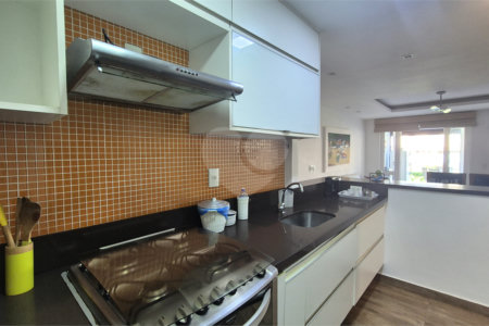 Casa em condomínio à venda com 3 quartos, sendo 2 suítes, em Geribá, Armação dos Búzios, RJ