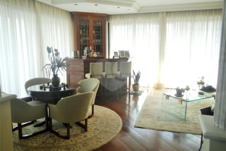 Apartamento à venda com 4 quartos, sendo 3 suítes, em Vila Mariana, São Paulo, SP