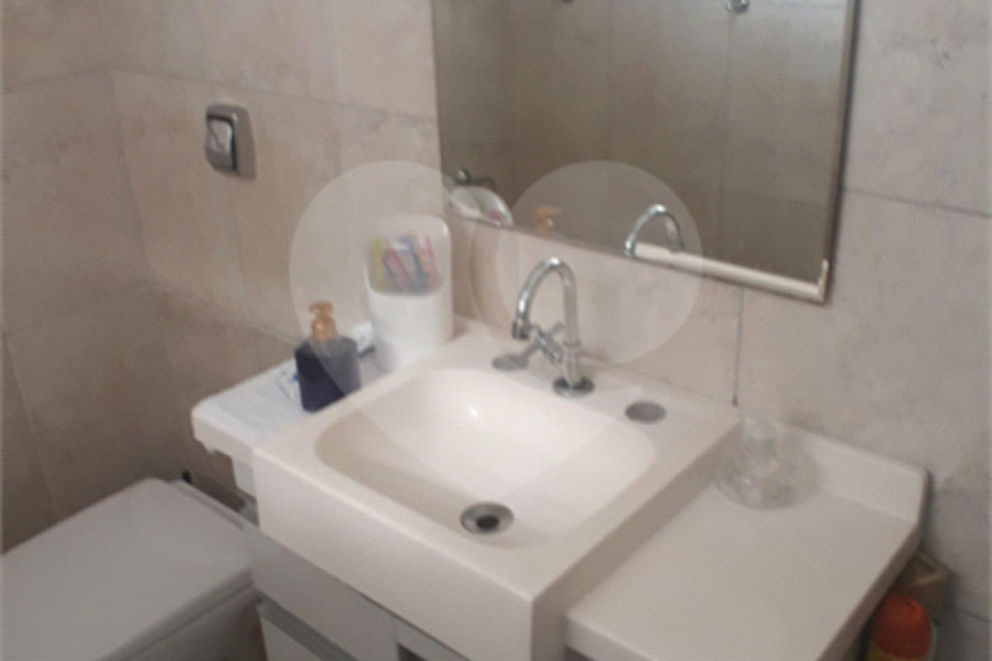 Casa Térrea à venda com 4 quartos, sendo 1 suíte, em Vila Romero, São Paulo, SP