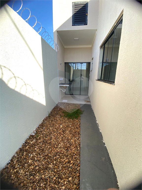 Casa à venda com 2 quartos, sendo 1 suíte,  em Ipê, Três Lagoas, MS
