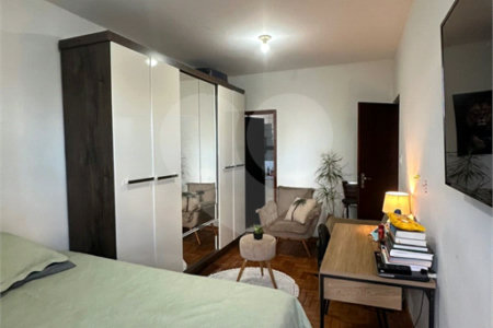 Apartamento à venda com 4 quartos, sendo 1 suíte,  no Centro, Ponta Porã, MS