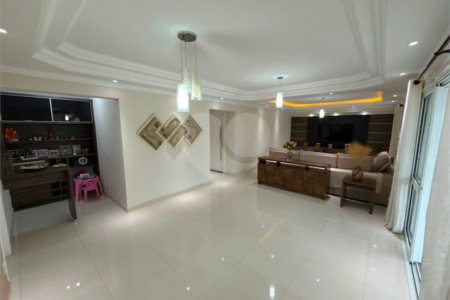 Apartamento à venda com 3 suítes em Jardim Marajoara, São Paulo, SP