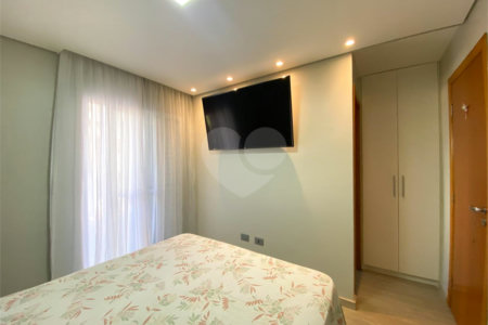 Sobrado à venda com 3 quartos, sendo 1 suíte, em Vila Nivi, São Paulo, SP