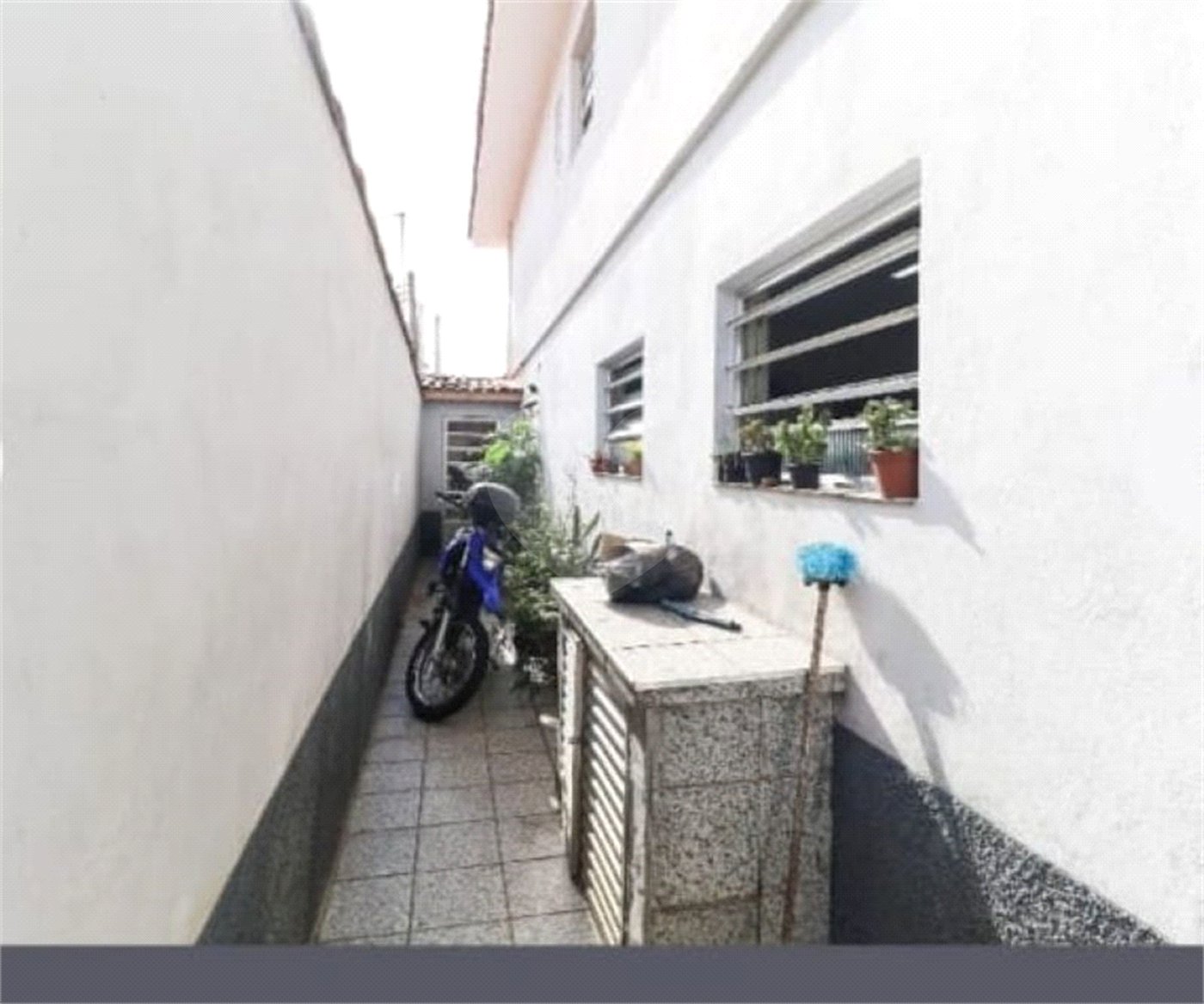 Sobrado à venda com 3 quartos, sendo 1 suíte,  em Vila Constança, São Paulo, SP