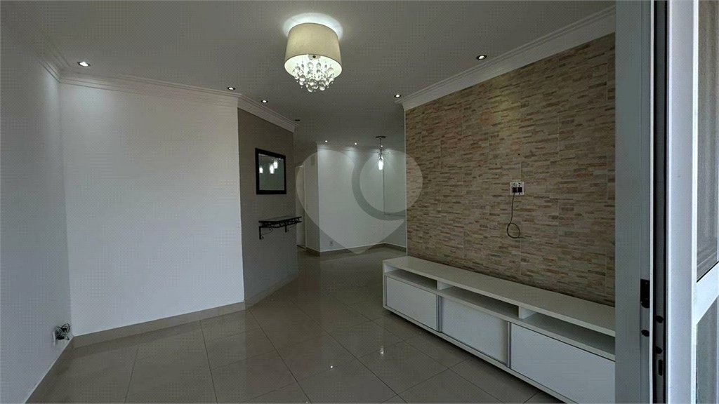 Apartamento à venda com 3 quartos, sendo 1 suíte, em Parque Maria Luiza, São Paulo, SP