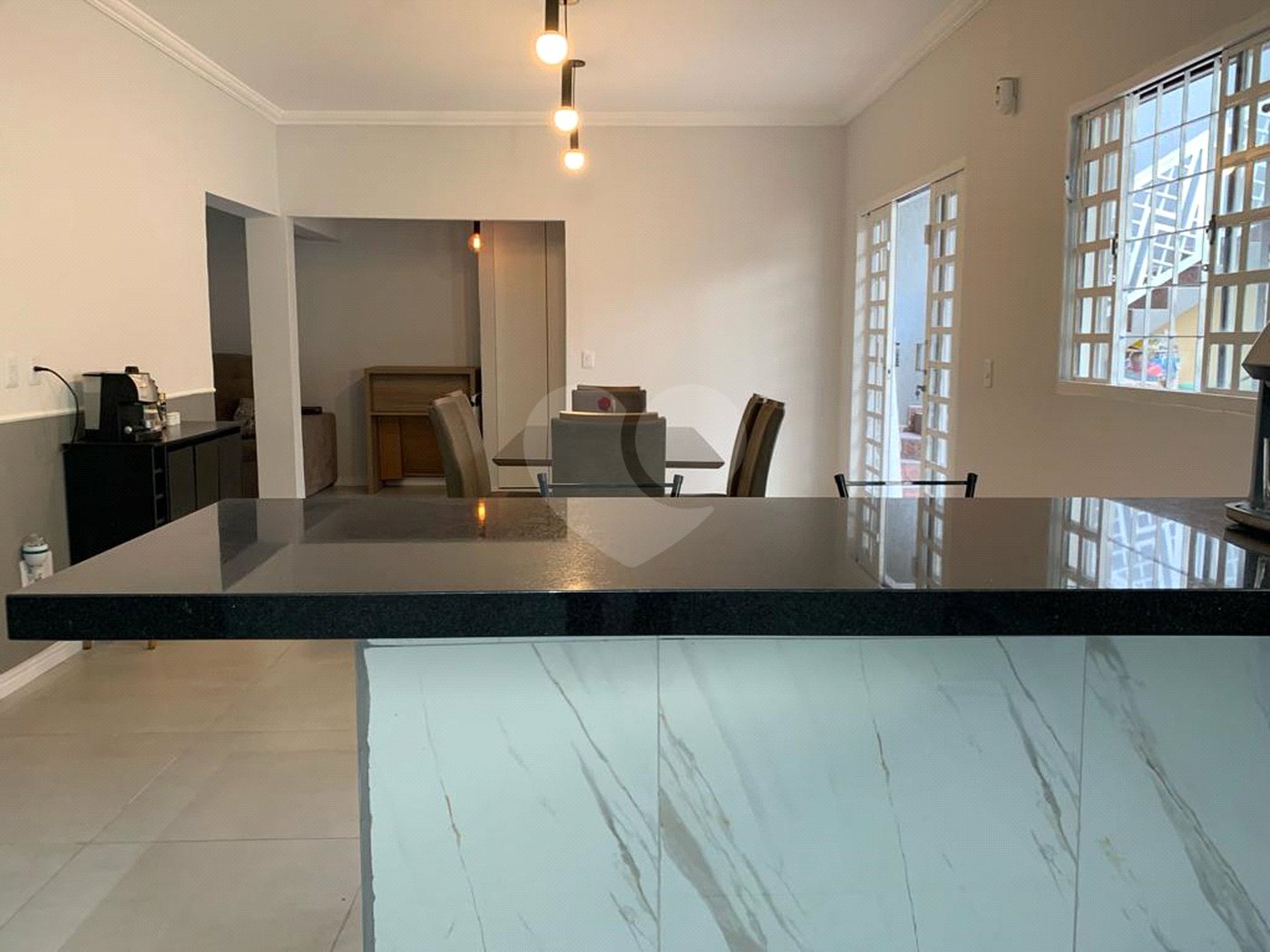 Sobrado à venda com 5 quartos, sendo 1 suíte, em João Aranha, Paulínia, SP