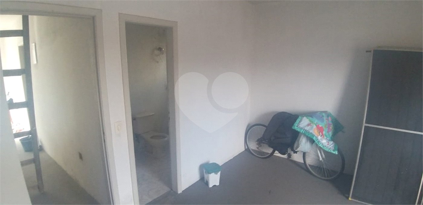Sobrado à venda com 5 quartos, sendo 4 suítes, em Parada Inglesa, São Paulo, SP