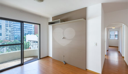 Apartamento à venda com 3 quartos, sendo 1 suíte, em Indianópolis, São Paulo, SP