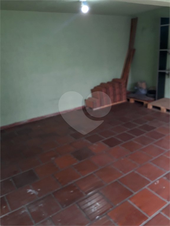 Sobrado à venda com 2 quartos em Horto, São Paulo, SP
