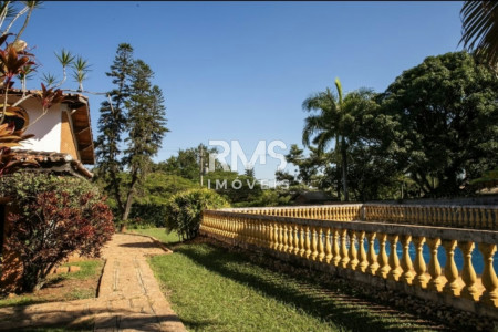 Chácara à venda com 4 quartos, sendo 1 suíte,  em Colinas do Mosteiro de Itaici, Indaiatuba, SP