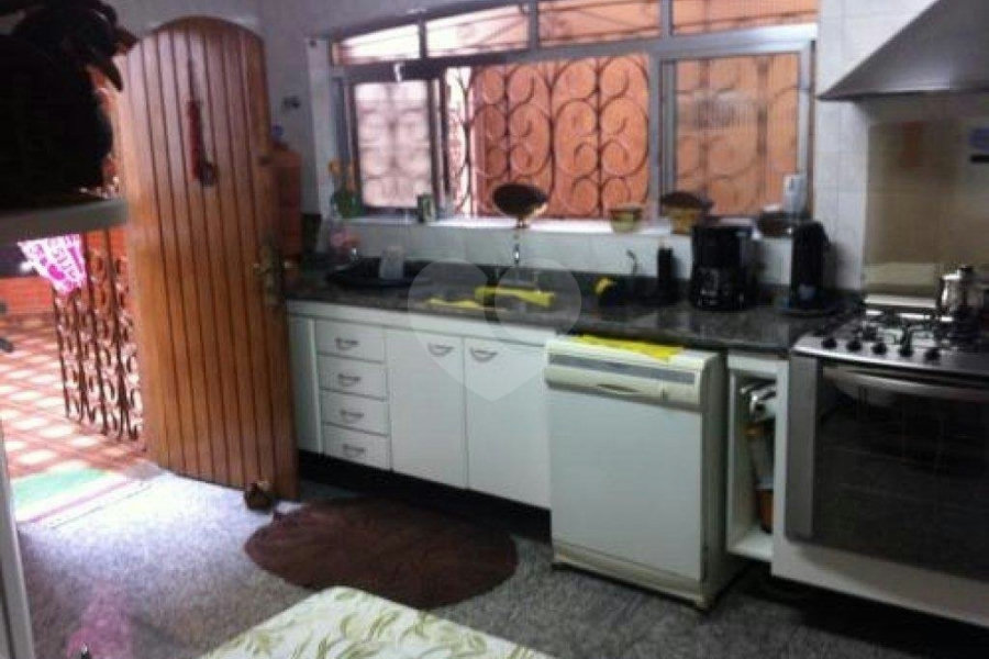 Sobrado à venda com 6 quartos, sendo 4 suítes, em Barro Branco (zona Norte), São Paulo, SP