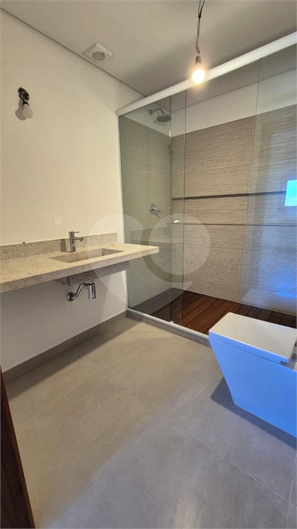 Casa à venda com 8 quartos, sendo 7 suítes, em Ferradura, Armação dos Búzios, RJ