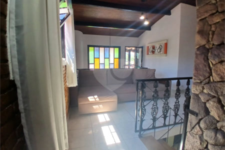 Casa à venda com 3 quartos, sendo 1 suíte,  em Recreio Maristela, Atibaia, SP