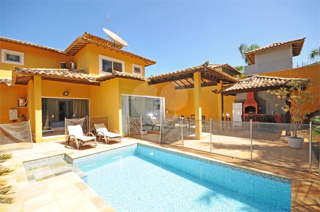 Casa à venda ou para alugar com 4 suítes em Ferradura, Armação dos Búzios, RJ