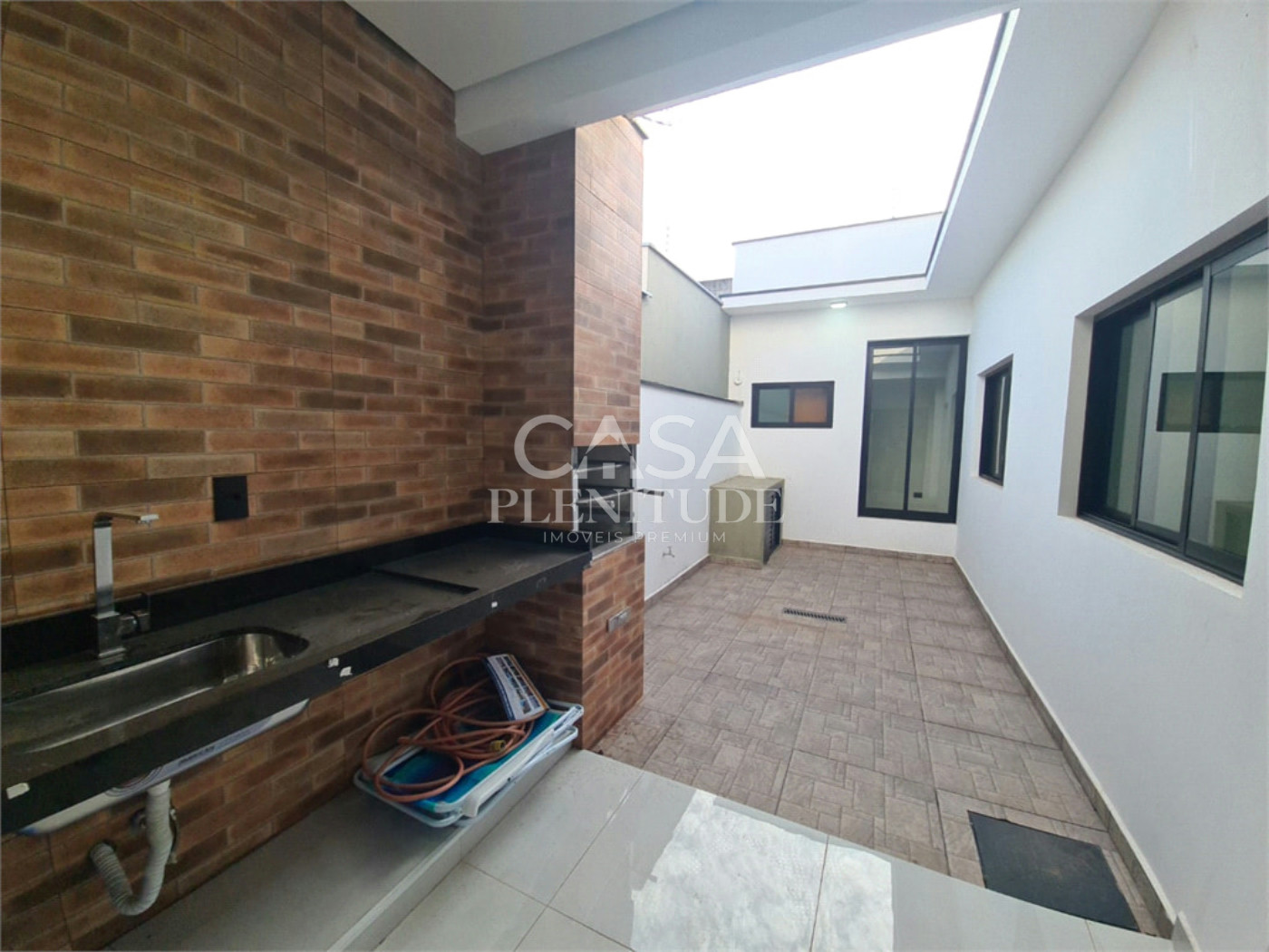 Casa em condomínio à venda com 3 quartos, sendo 1 suíte,  em Jardim Novo Horizonte, Sorocaba, SP