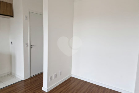 Apartamento com 39m², 2 quartos, sacada, 1 vaga de garagem, à venda em Sapopemba