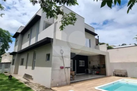 Casa à venda com 3 suítes no condomínio Villa D' Oro, Vinhedo - SP