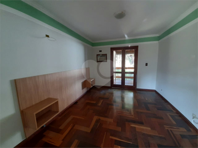 Casa à venda com 5 quartos, sendo 1 suíte,  no condomínio Alpes de Mairiporã, Mairiporã - SP
