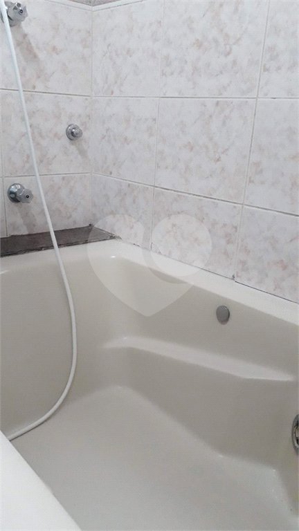 Casa à venda com 5 quartos, sendo 3 suítes,  em Vila Oliveira, Mogi das Cruzes, SP
