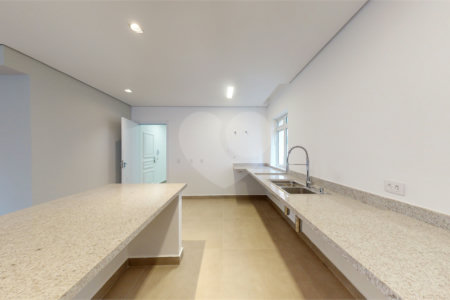 Apartamento à venda com 3 quartos, sendo 1 suíte, em Higienópolis, São Paulo, SP