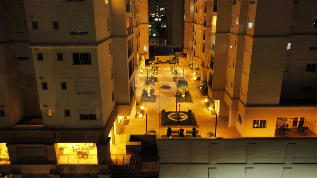 Apartamento à venda com 3 quartos, sendo 1 suíte,  em Brás, São Paulo, SP