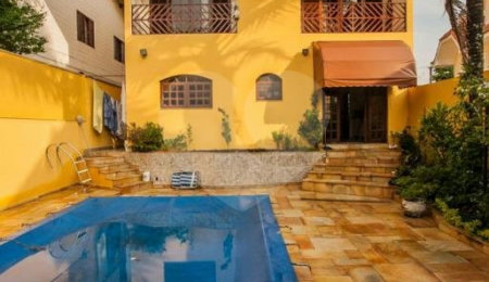 Sobrado à venda com 3 quartos, sendo 2 suítes,  em Alto da Boa Vista, São Paulo, SP