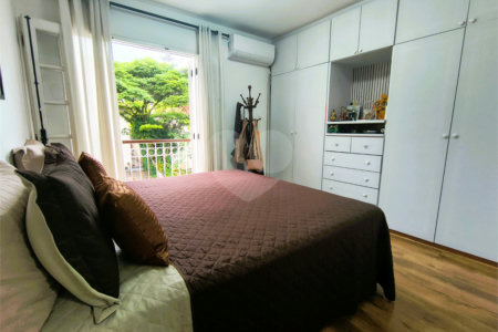 Casa à venda com 3 quartos, sendo 1 suíte, no condomínio Vila Panamericana, São Paulo - SP