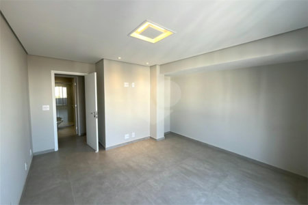 Apartamento à venda com 3 quartos, sendo 1 suíte,  em Jardim Marajoara, São Paulo, SP