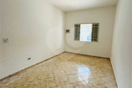 Casa à venda com 3 quartos, sendo 1 suíte, em Vila Galvão, Guarulhos, SP