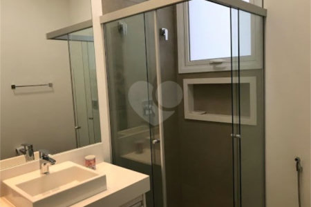 Casa à venda com 3 quartos, sendo 1 suíte, no condomínio Residencial Central Parque, Salto - SP