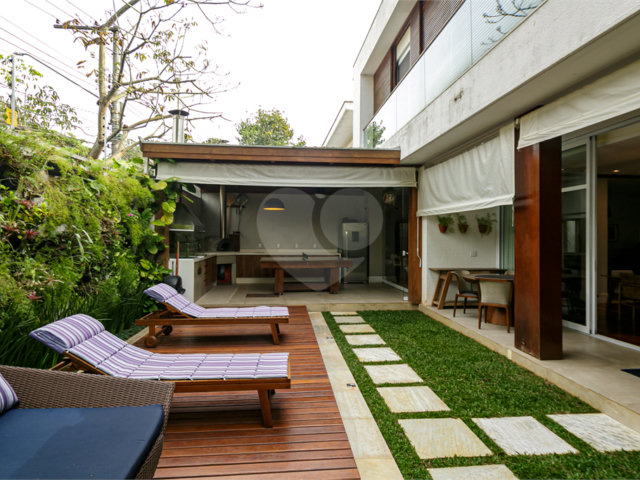 Casa à venda com 4 suítes no condomínio Villa Del Sole, São Paulo - SP
