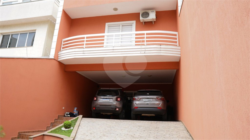 Sobrado à venda com 5 quartos, sendo 3 suítes,  em Santa Teresinha, São Paulo, SP