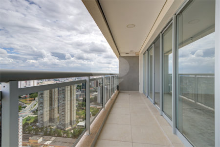 Duplex à venda com 2 suítes em Granja Julieta, São Paulo, SP