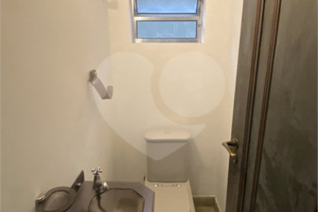 Sobrado à venda com 2 quartos, sendo 1 suíte, em Campo Belo, São Paulo, SP